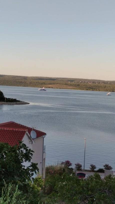 Raslina Sun Apartment Eksteriør bilde
